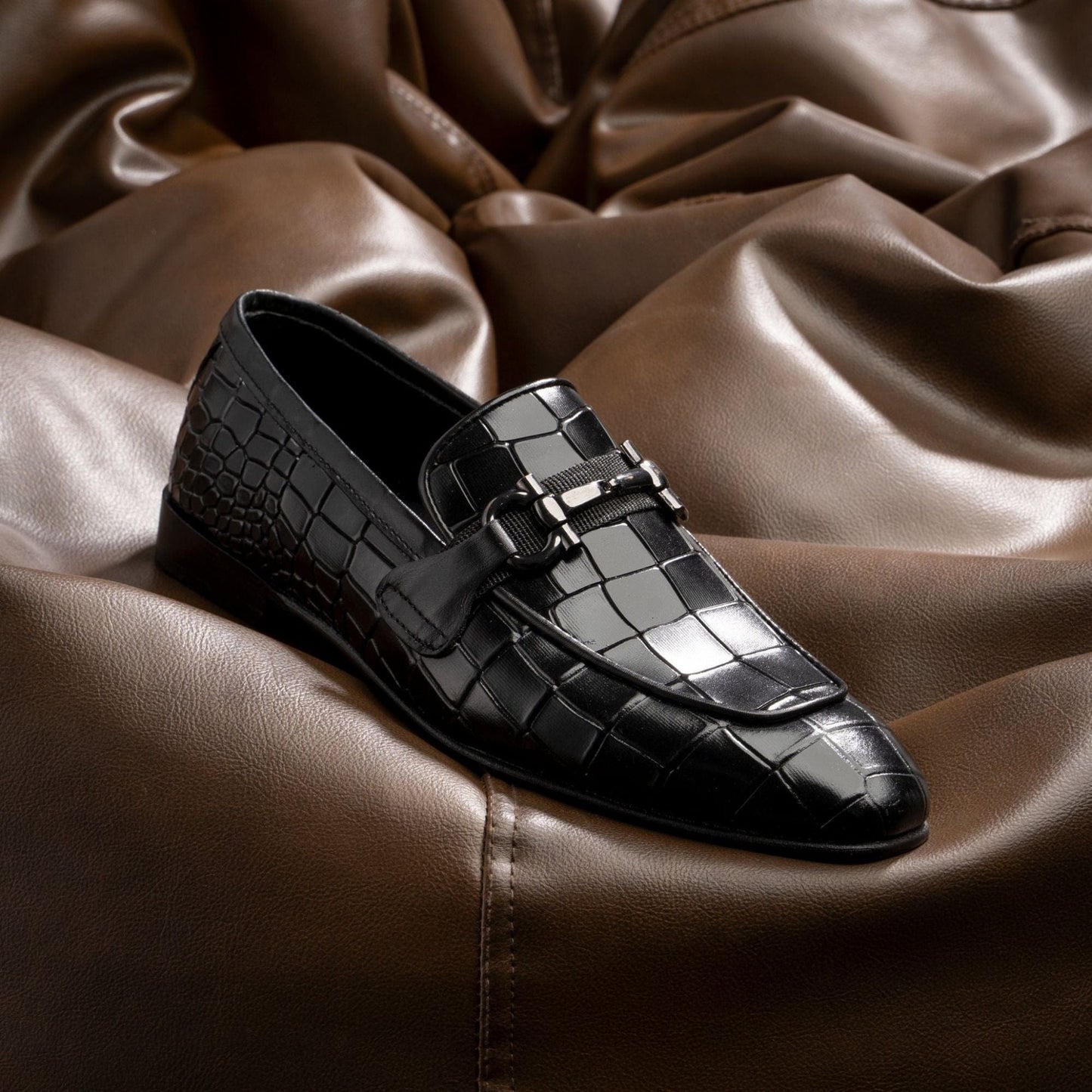 noirtide Hand-Made Custom Black Crocodile Pattern Leather Loafers